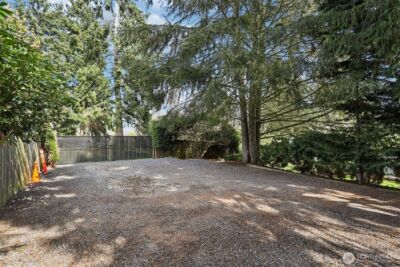 9009 30th Avenue NW, Seattle, WA 98117 - Photo 31