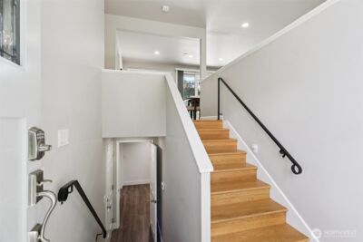 9009 30th Avenue NW, Seattle, WA 98117 - Photo 4