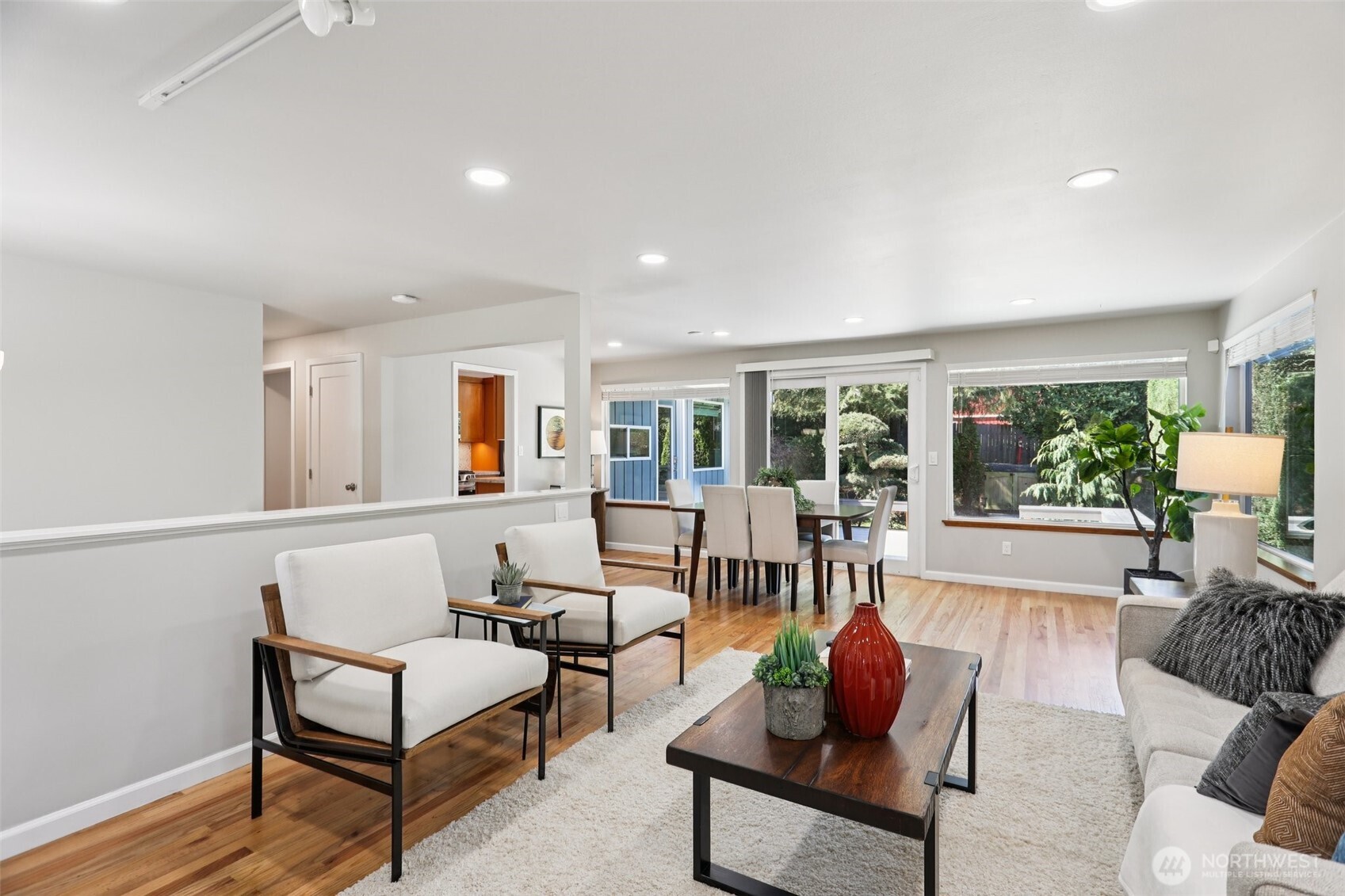 9009 30th Avenue NW, Seattle, WA 98117