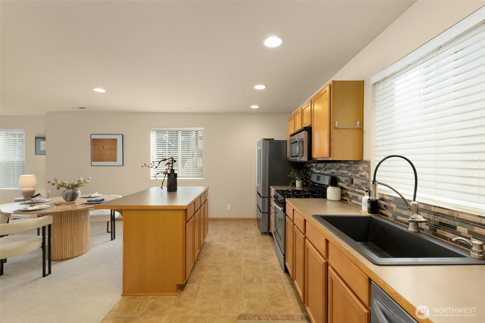 841 5th Place NE, Issaquah, WA 98029