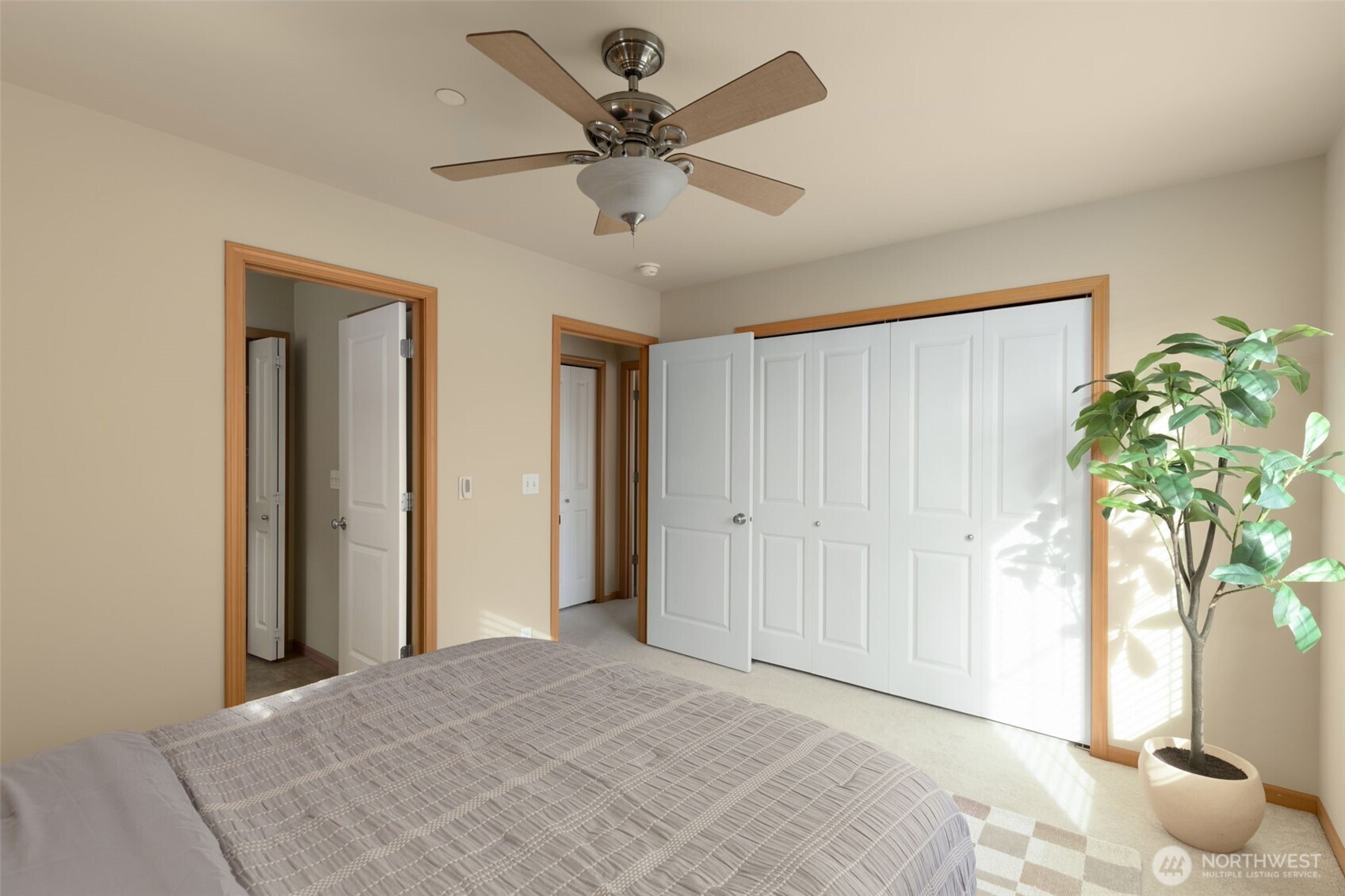 841 5th Place NE, Issaquah, WA 98029