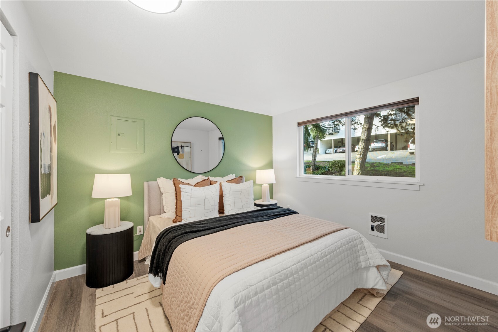 707 N 130th #B204, Seattle, WA 98133