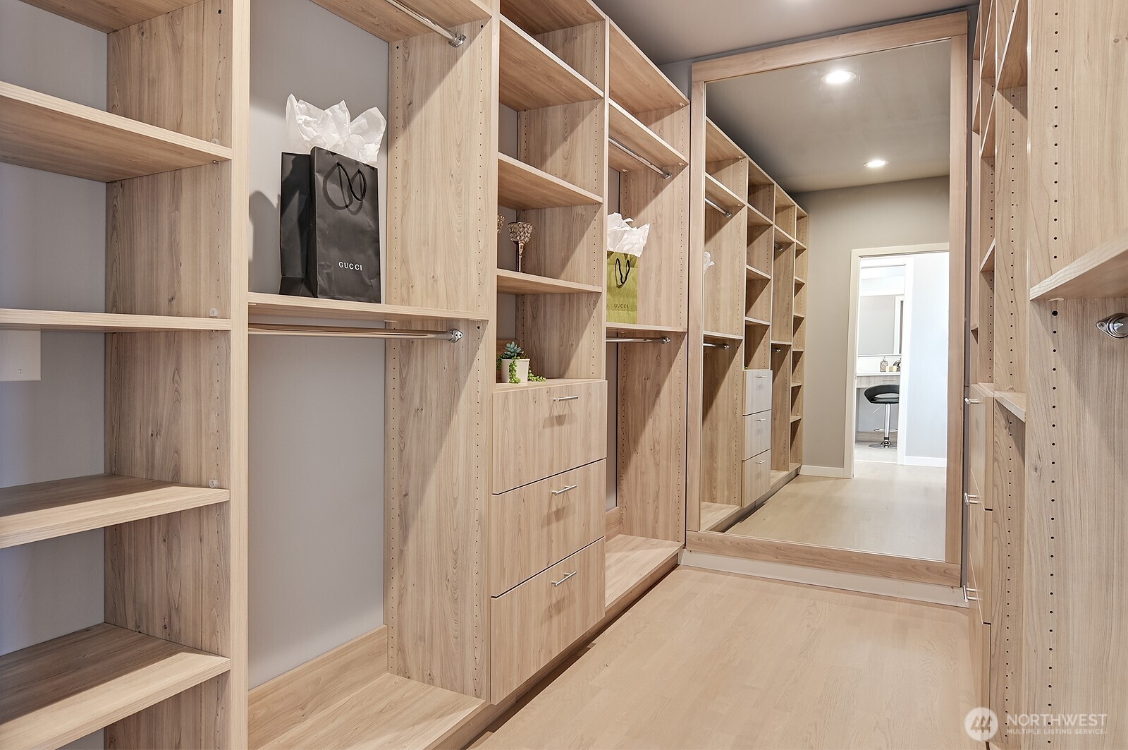 4524 12th Avenue S, Seattle, WA 98108