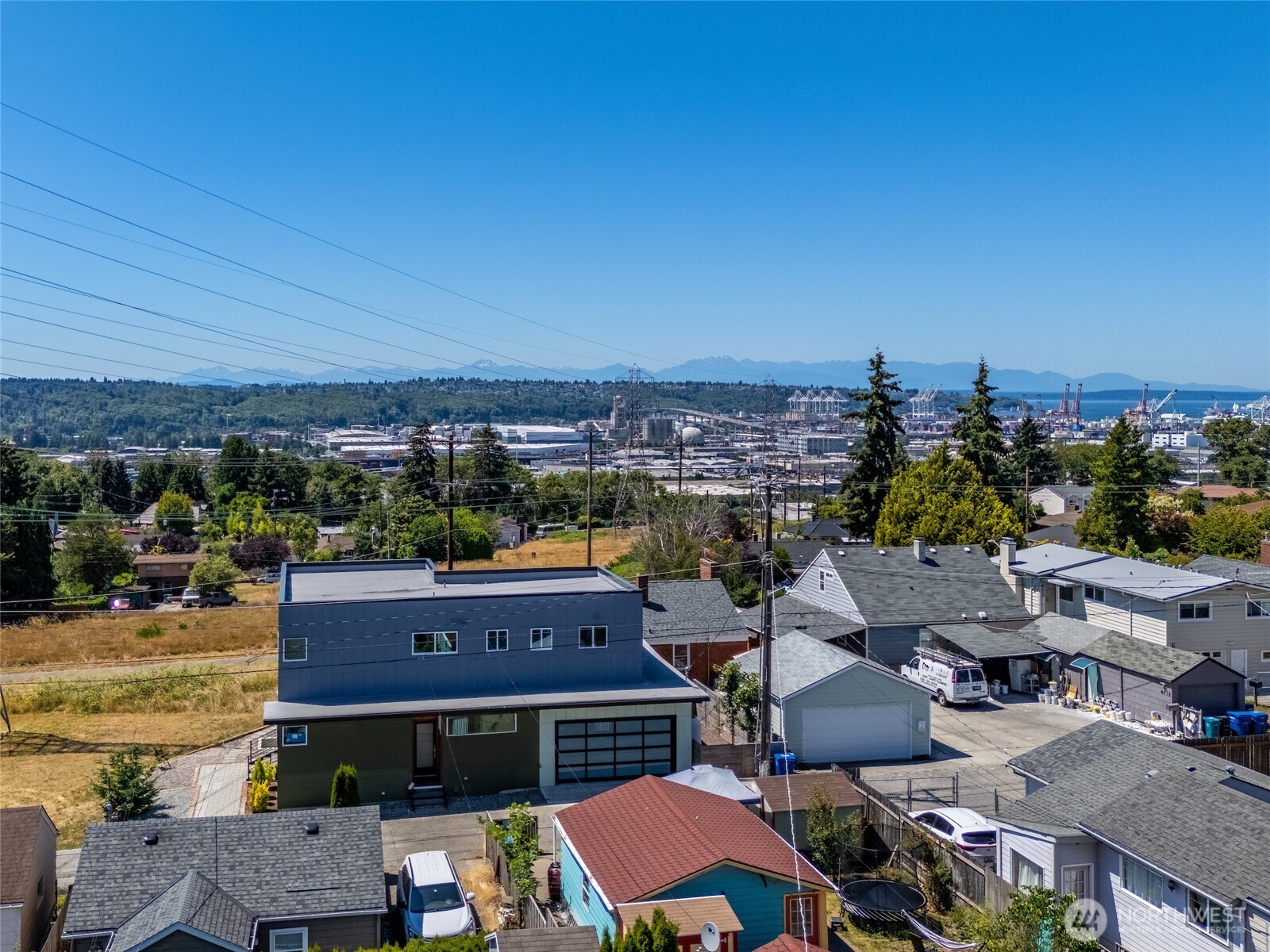 4524 12th Avenue S, Seattle, WA 98108