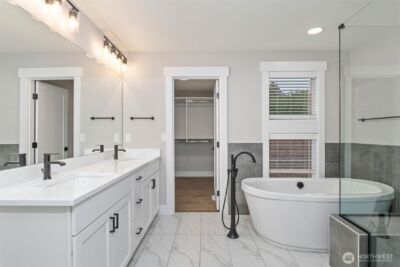 9513 38th Street E, Edgewood, WA 98371 - Photo 10