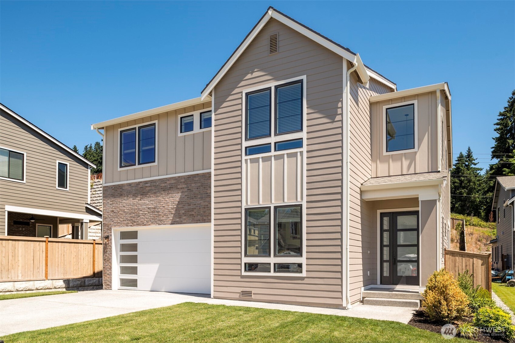 3829 95th Avenue E, Edgewood, WA 98371