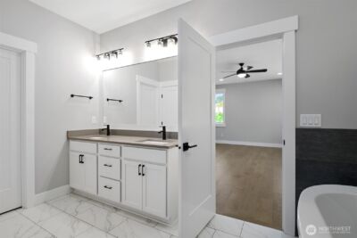 3829 95th Avenue E, Edgewood, WA 98371 - Photo 10