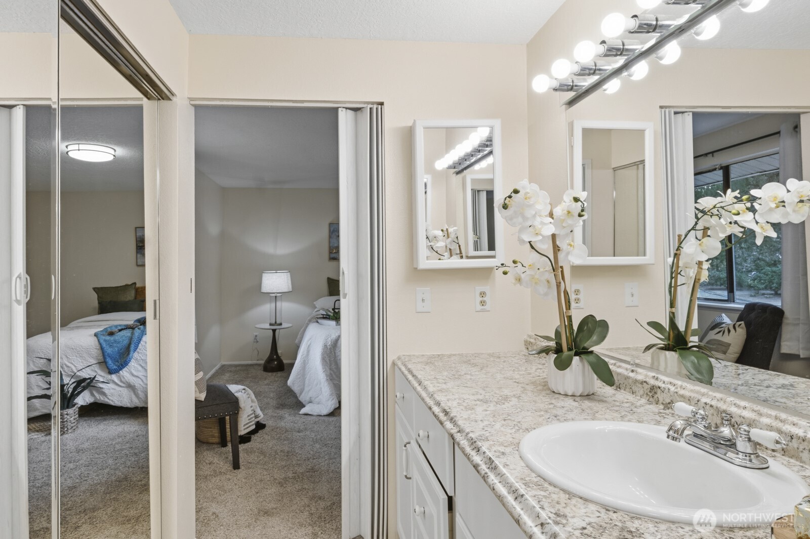 2191 Lakemoor Drive SW, Olympia, WA 98512-5529