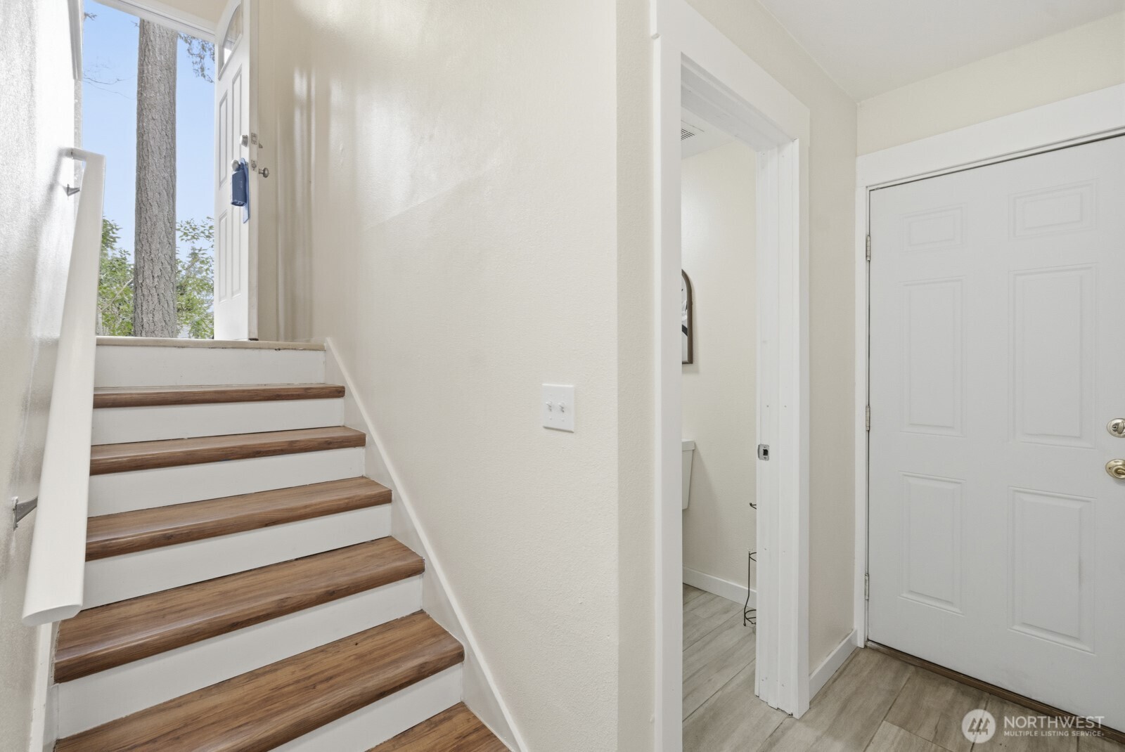 2191 Lakemoor Drive SW, Olympia, WA 98512-5529