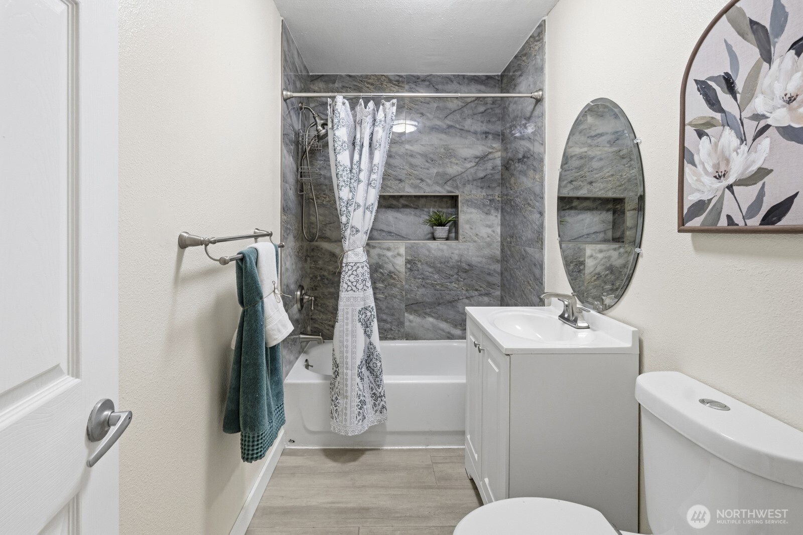 2191 Lakemoor Drive SW, Olympia, WA 98512-5529