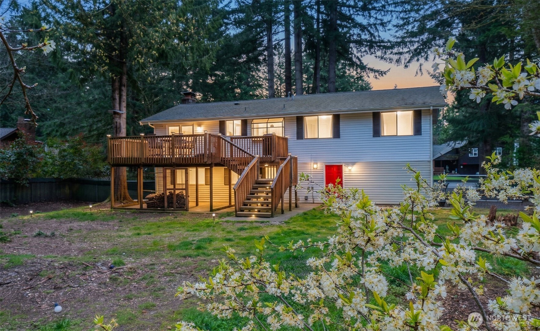 2191 Lakemoor Drive SW, Olympia, WA 98512-5529