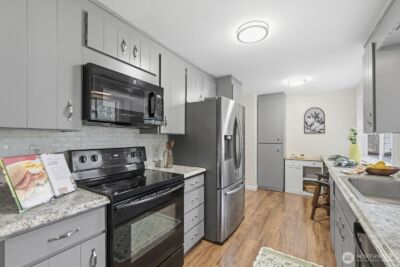 2191 Lakemoor Drive SW, Olympia, WA 98512-5529 - Photo 8