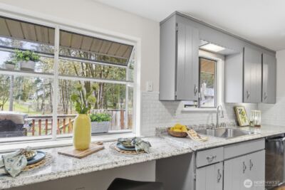 2191 Lakemoor Drive SW, Olympia, WA 98512-5529 - Photo 10