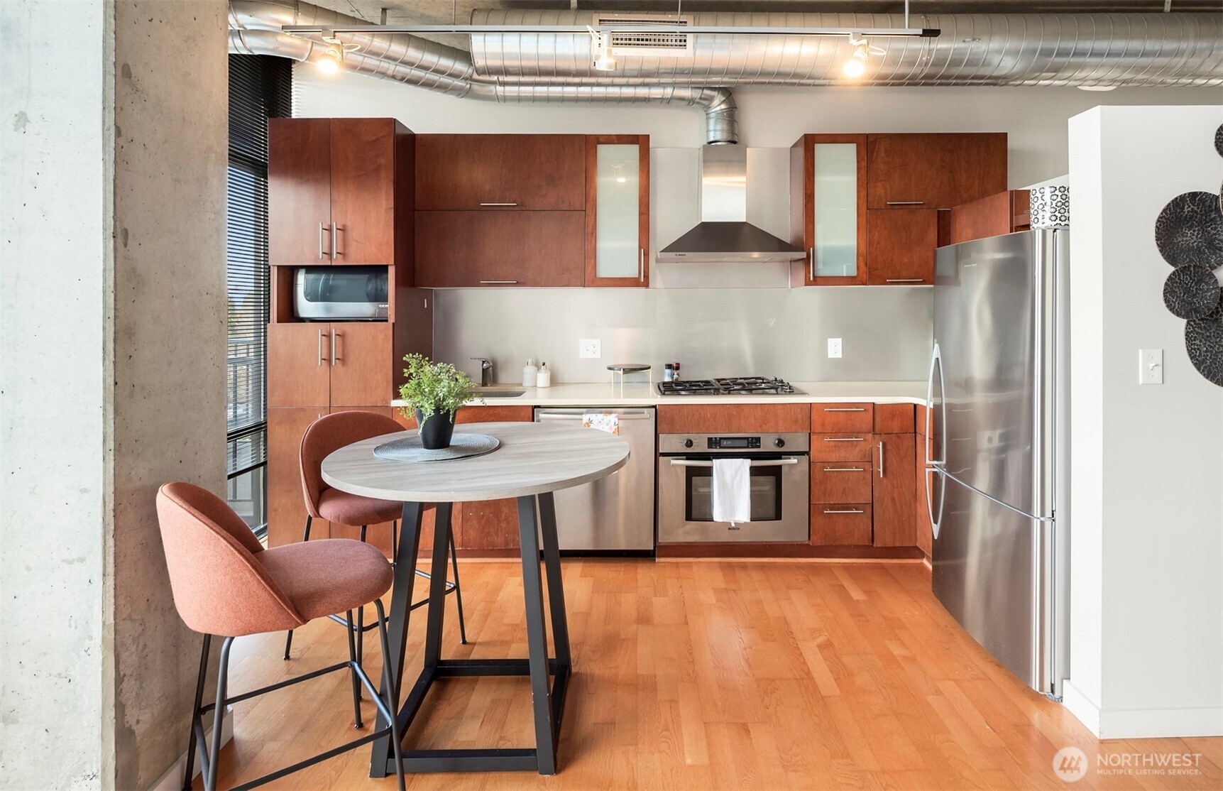 2720 3rd Avenue #603, Seattle, WA 98121