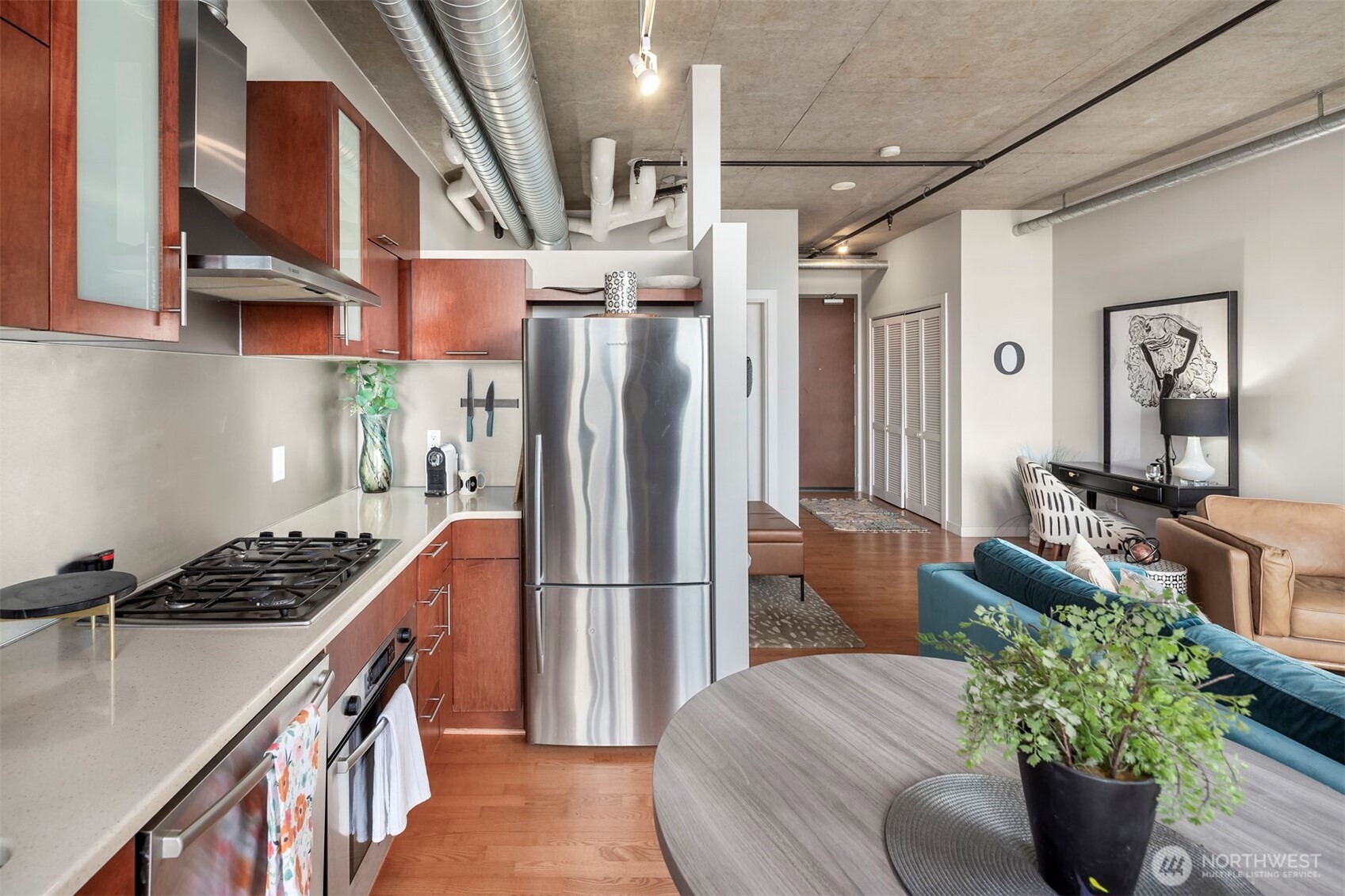 2720 3rd Avenue #603, Seattle, WA 98121