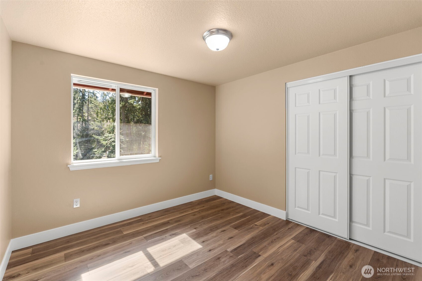 110 Sunny Basin Road , Castle Rock, WA 98611