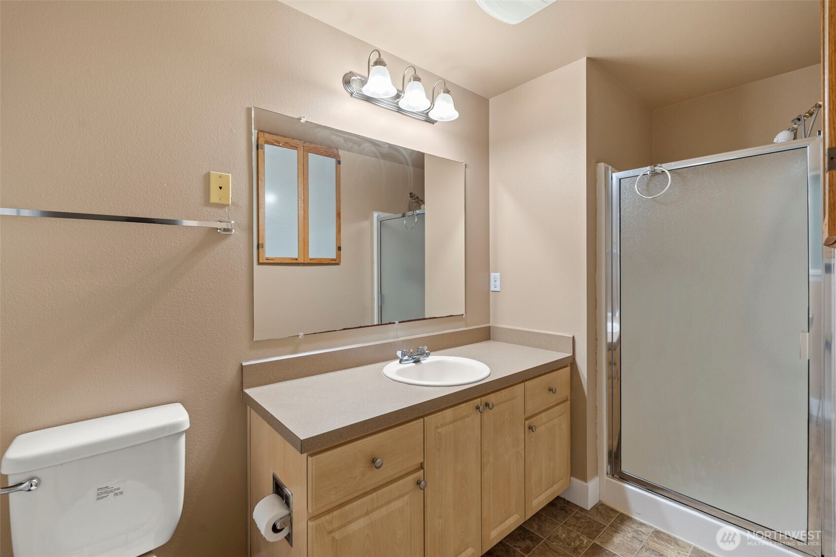 110 Sunny Basin Road , Castle Rock, WA 98611