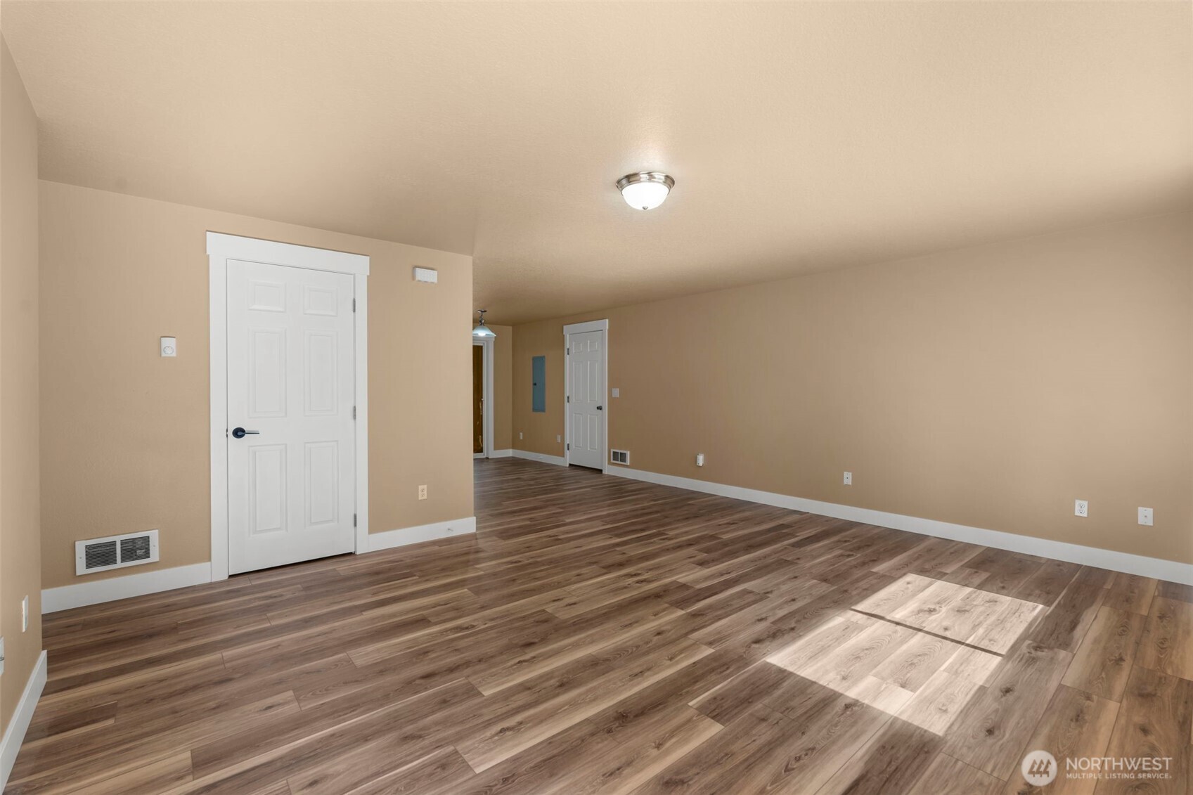 110 Sunny Basin Road , Castle Rock, WA 98611