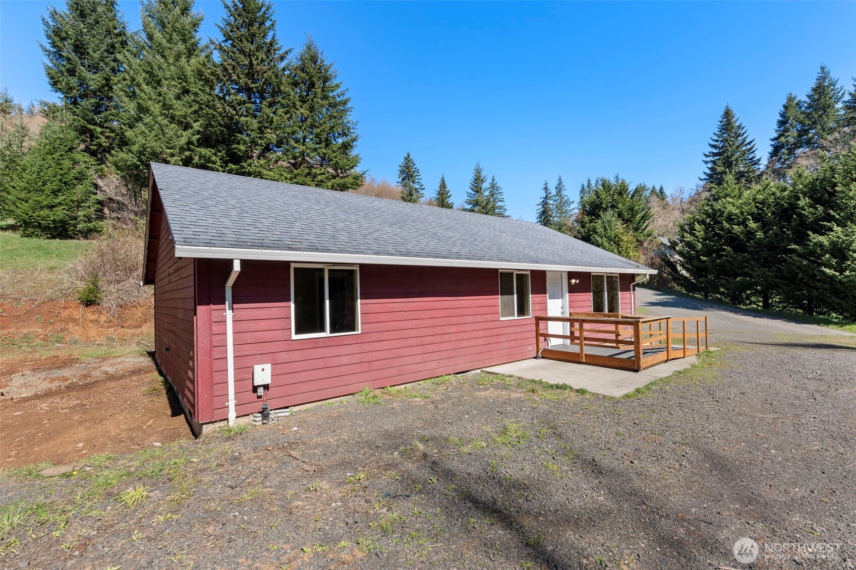 110 Sunny Basin Road , Castle Rock, WA 98611