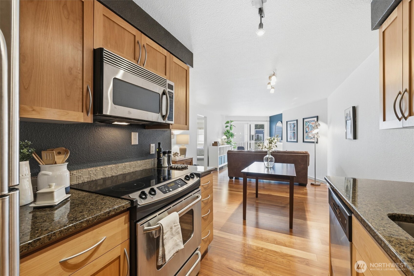 3045 20th Avenue W #303, Seattle, WA 98199