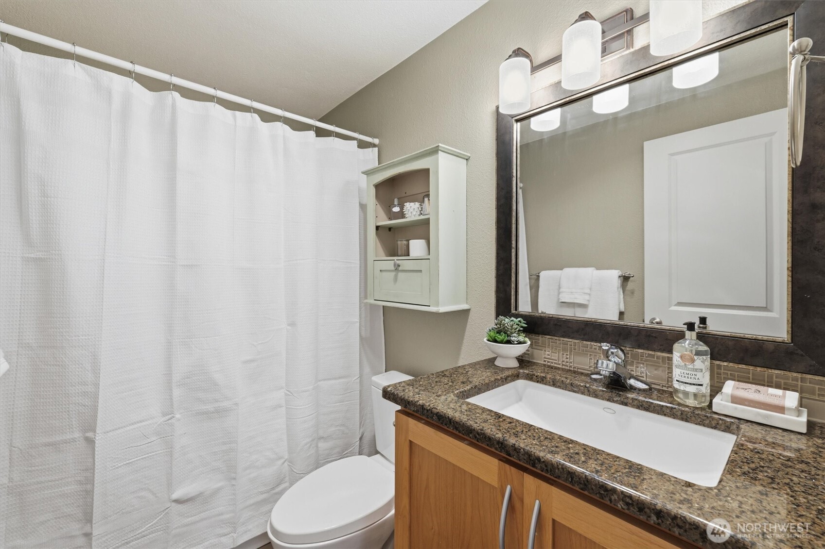 3045 20th Avenue W #303, Seattle, WA 98199