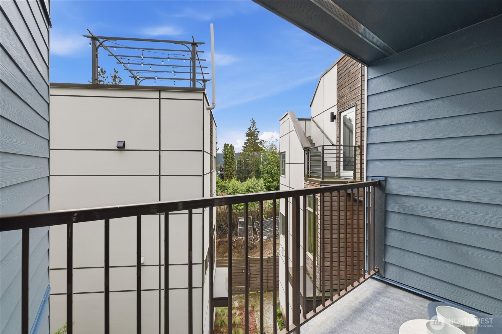 3045 20th Avenue W #303, Seattle, WA 98199