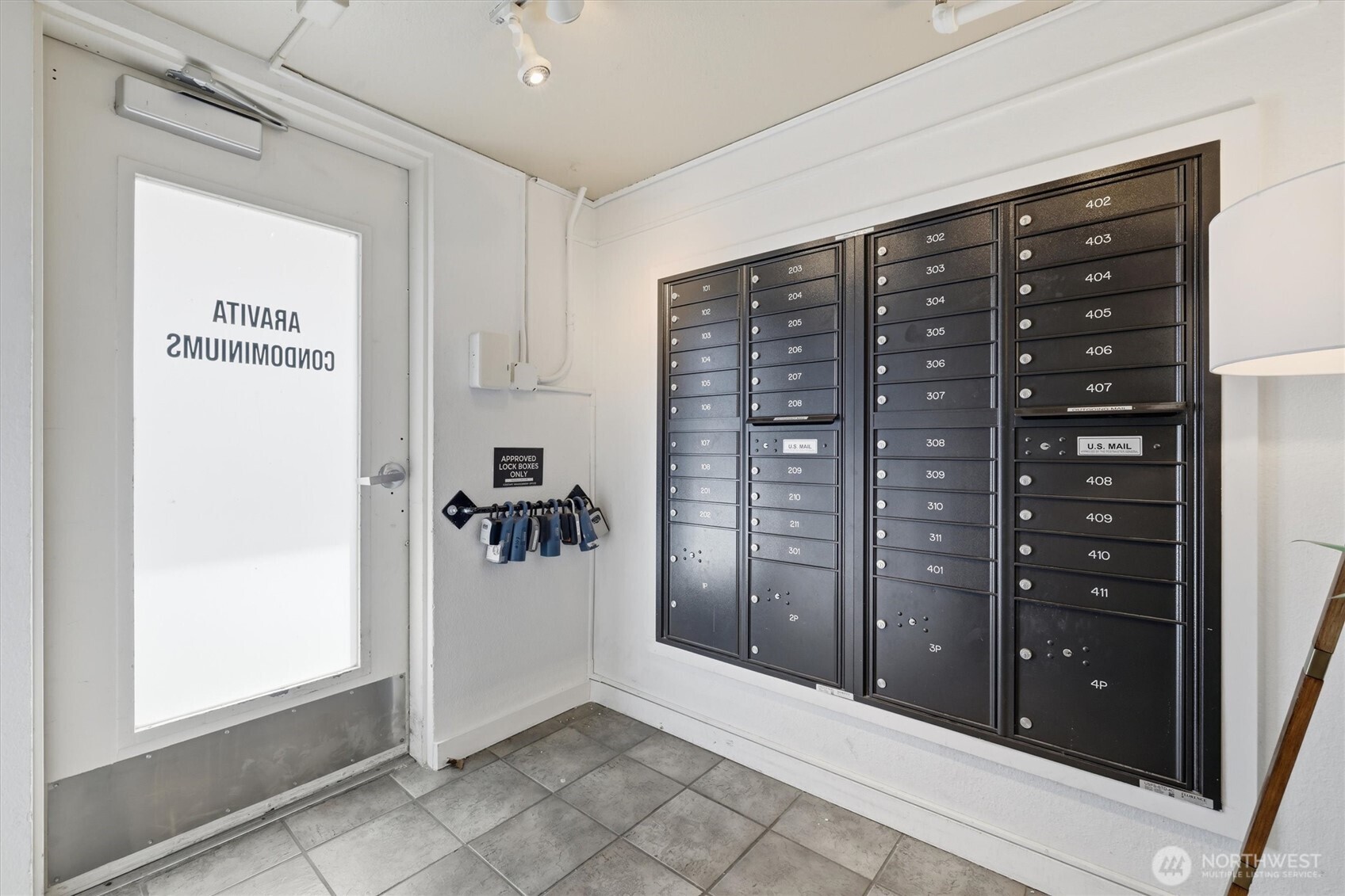 3045 20th Avenue W #303, Seattle, WA 98199