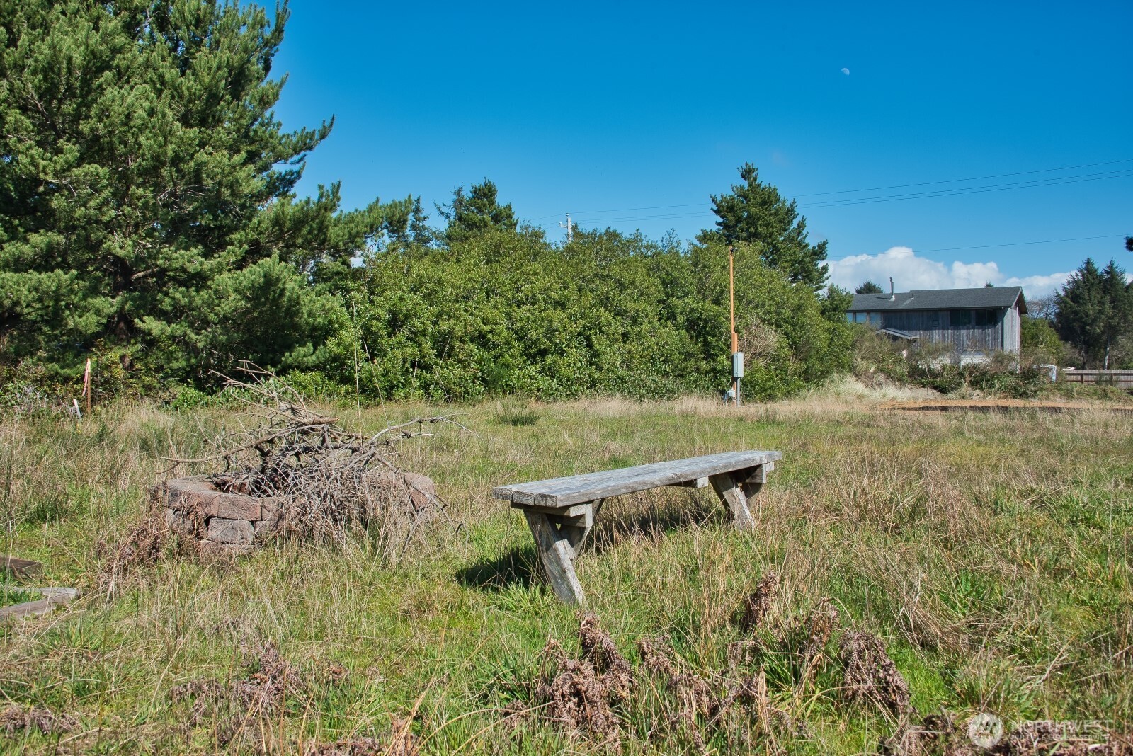 317 Sand Dune Avenue NW, Ocean Shores, WA 98569