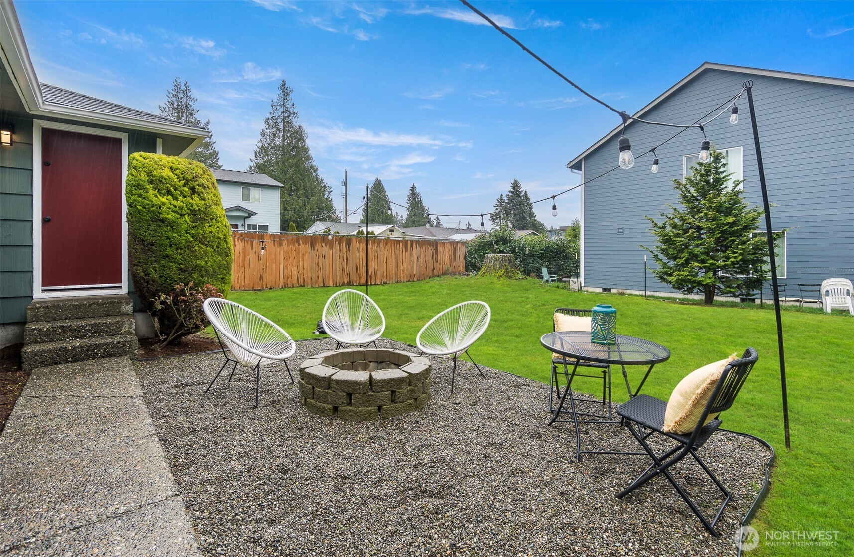 909 N 170th Street , Shoreline, WA 98133