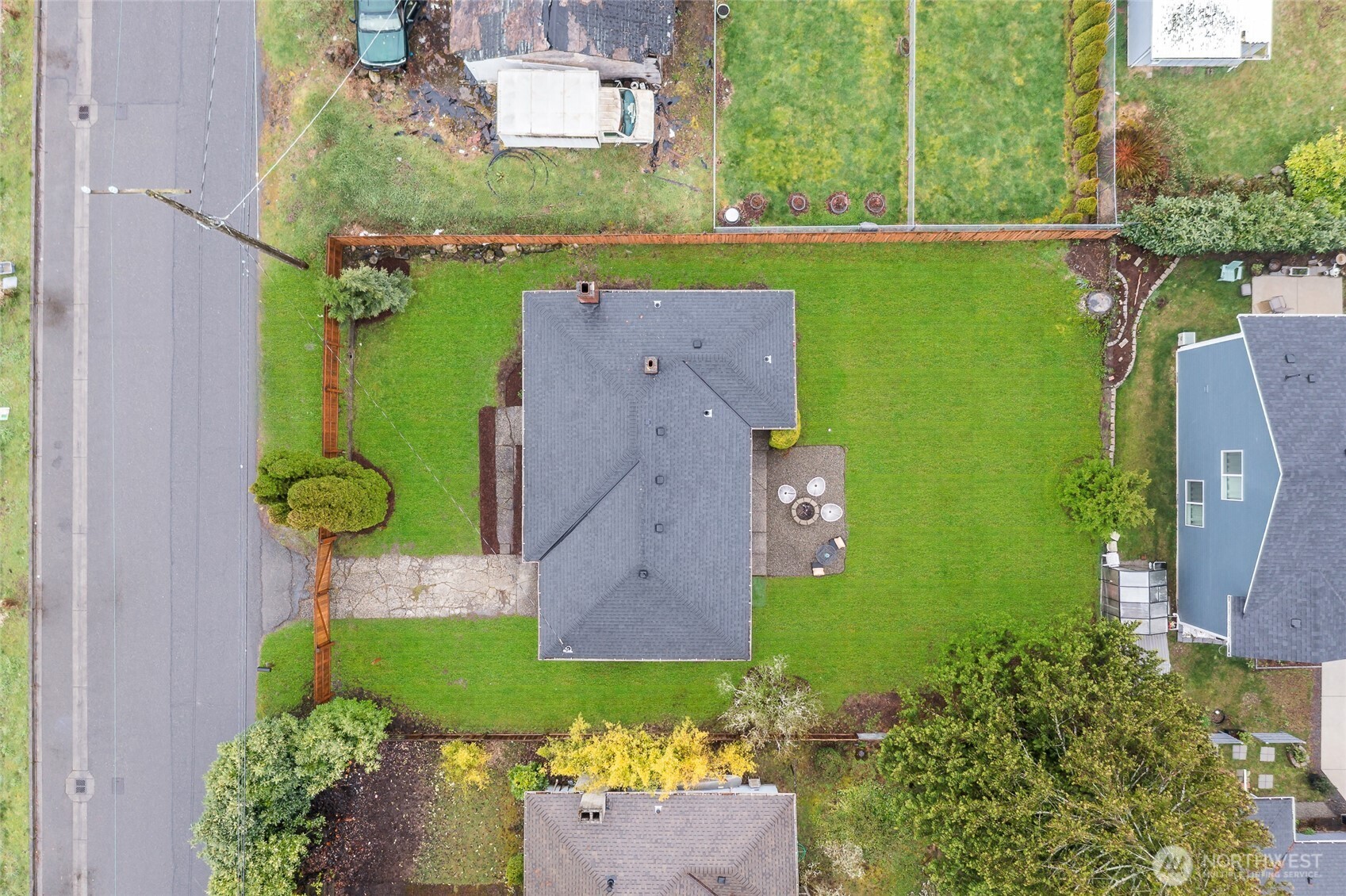 909 N 170th Street , Shoreline, WA 98133