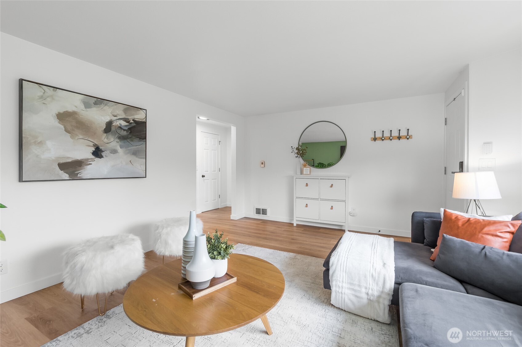 909 N 170th Street , Shoreline, WA 98133