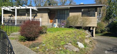 4234 NE 89th Street , Seattle, WA 98115