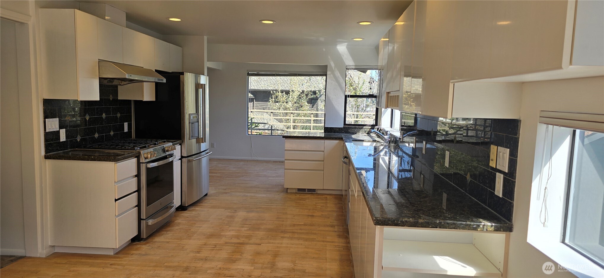 4234 NE 89th Street , Seattle, WA 98115