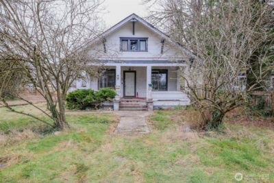 239 6th Street , Gold Bar, WA 98251-9225