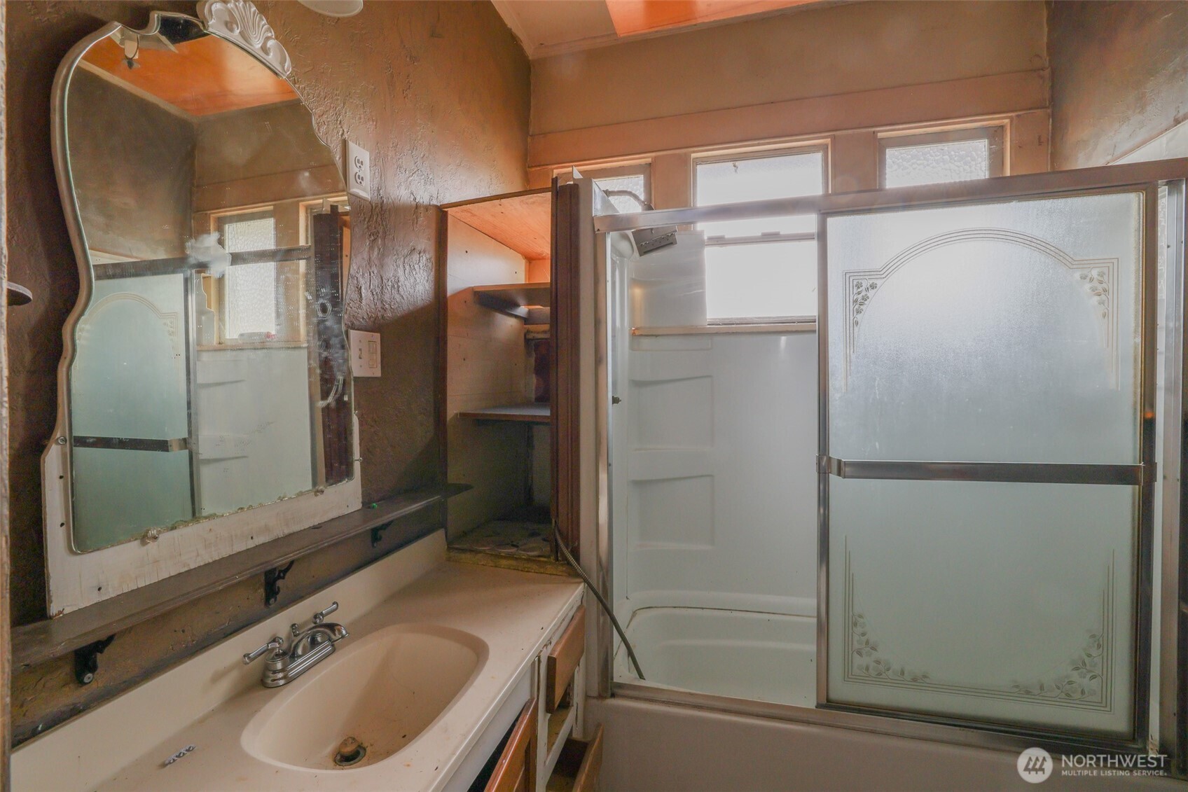 239 6th Street , Gold Bar, WA 98251-9225