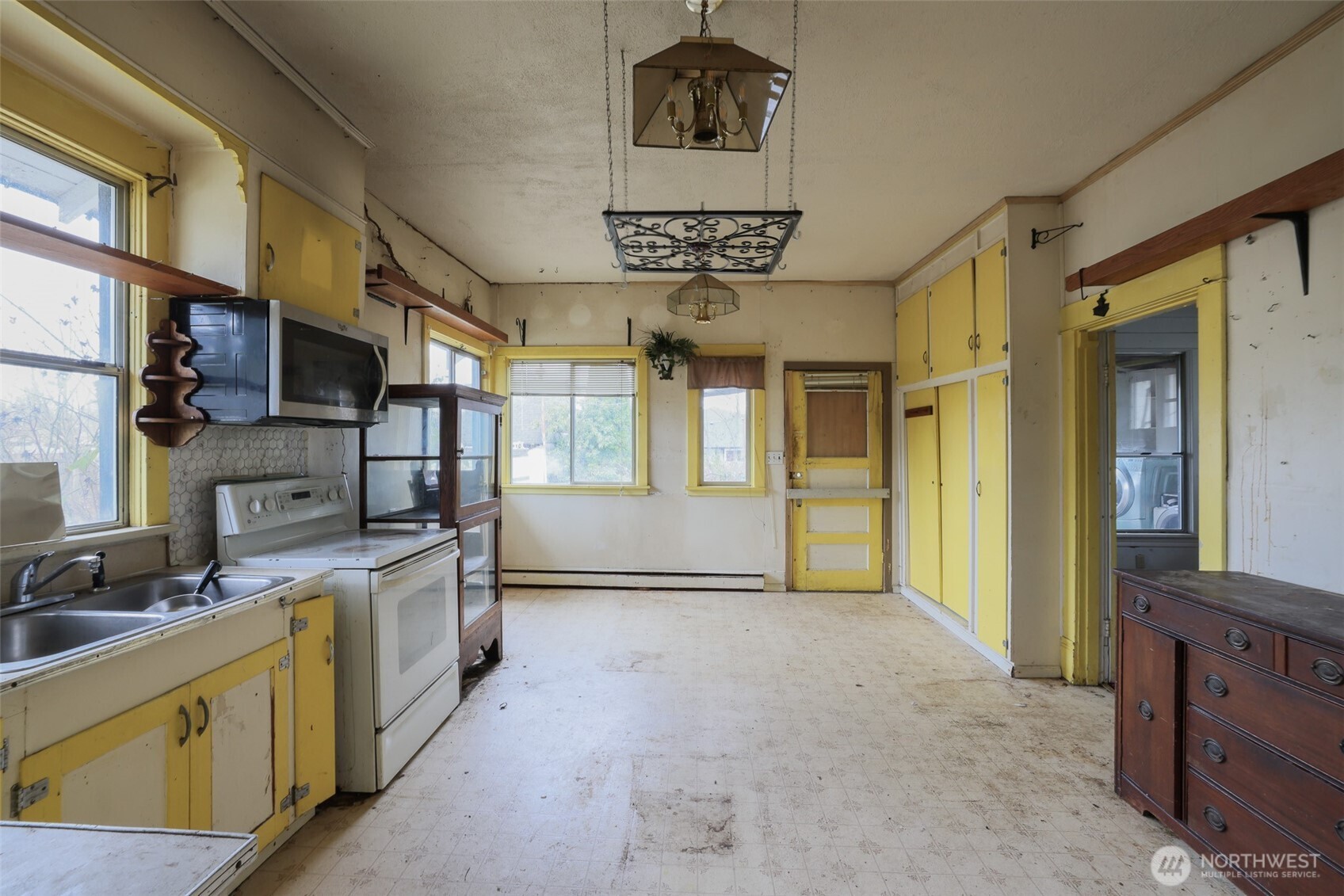 239 6th Street , Gold Bar, WA 98251-9225