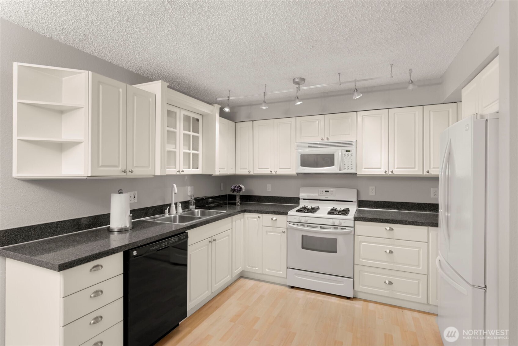 2415 SW Tyndell Circle , Tumwater, WA 98512