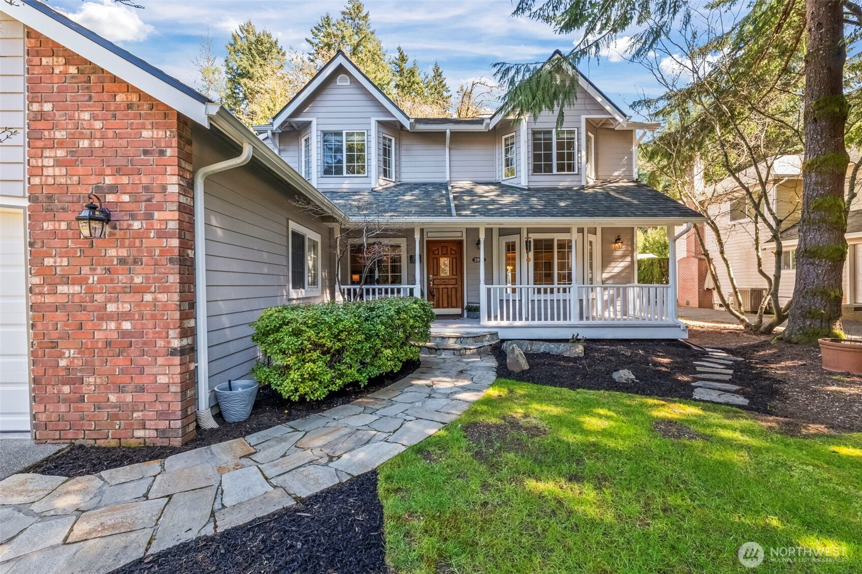 2016 Golden Maples Court NW, Olympia, WA 98502