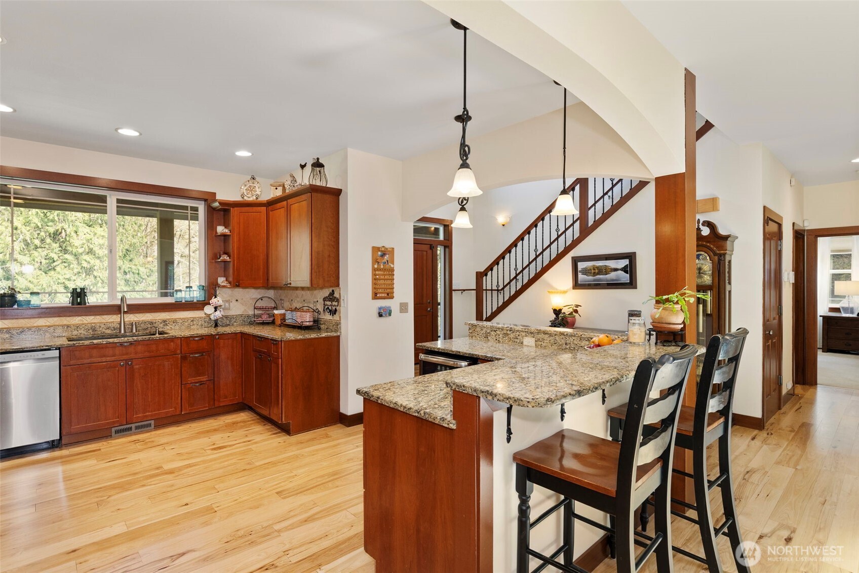 2701 NE Strand Road , Bremerton, WA 98311