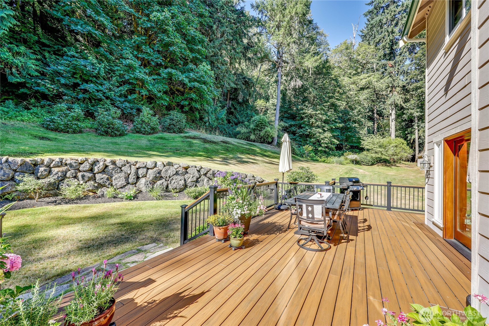 2701 NE Strand Road , Bremerton, WA 98311