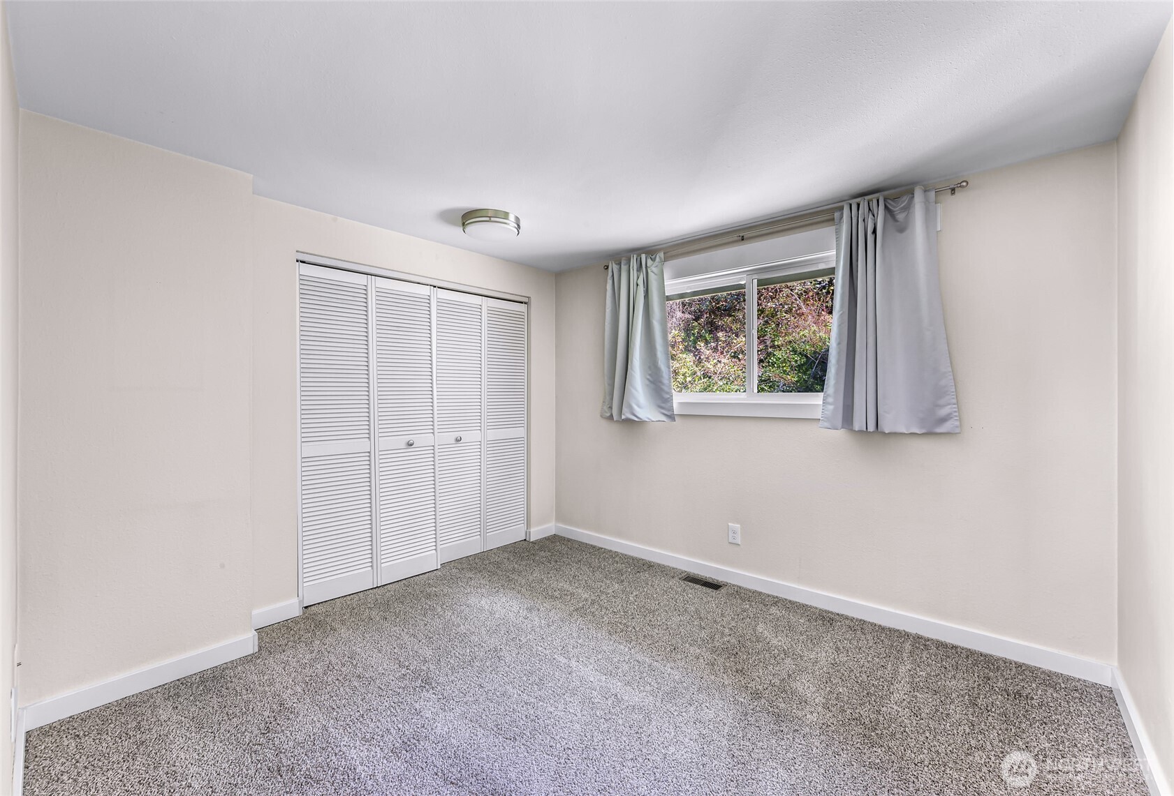 14055 Madrona Drive , Anacortes, WA 98221