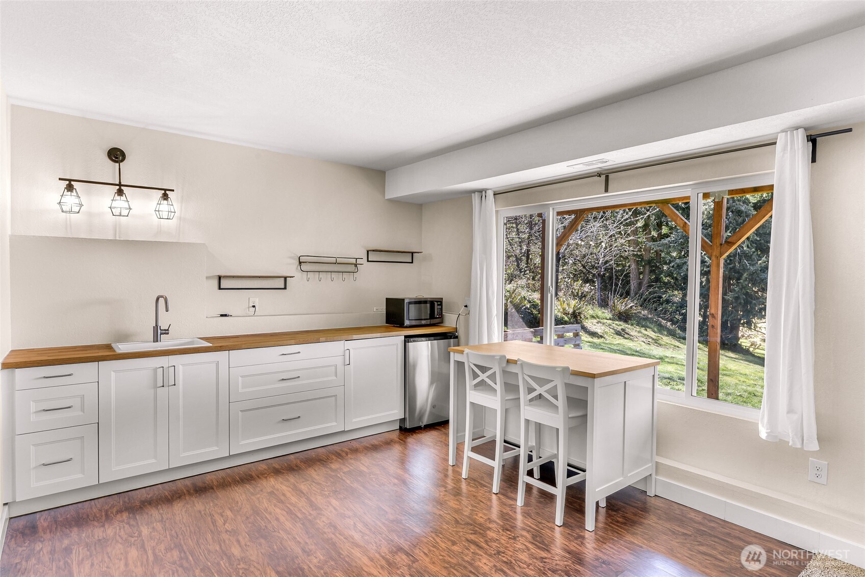 14055 Madrona Drive , Anacortes, WA 98221