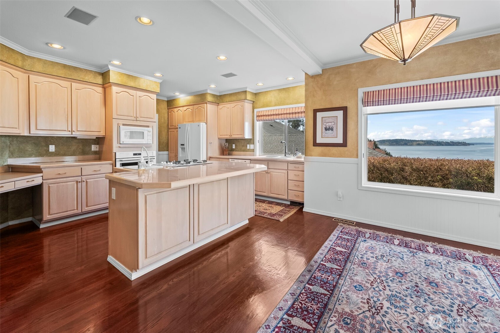 2839 Chambers Bay Drive , Steilacoom, WA 98388