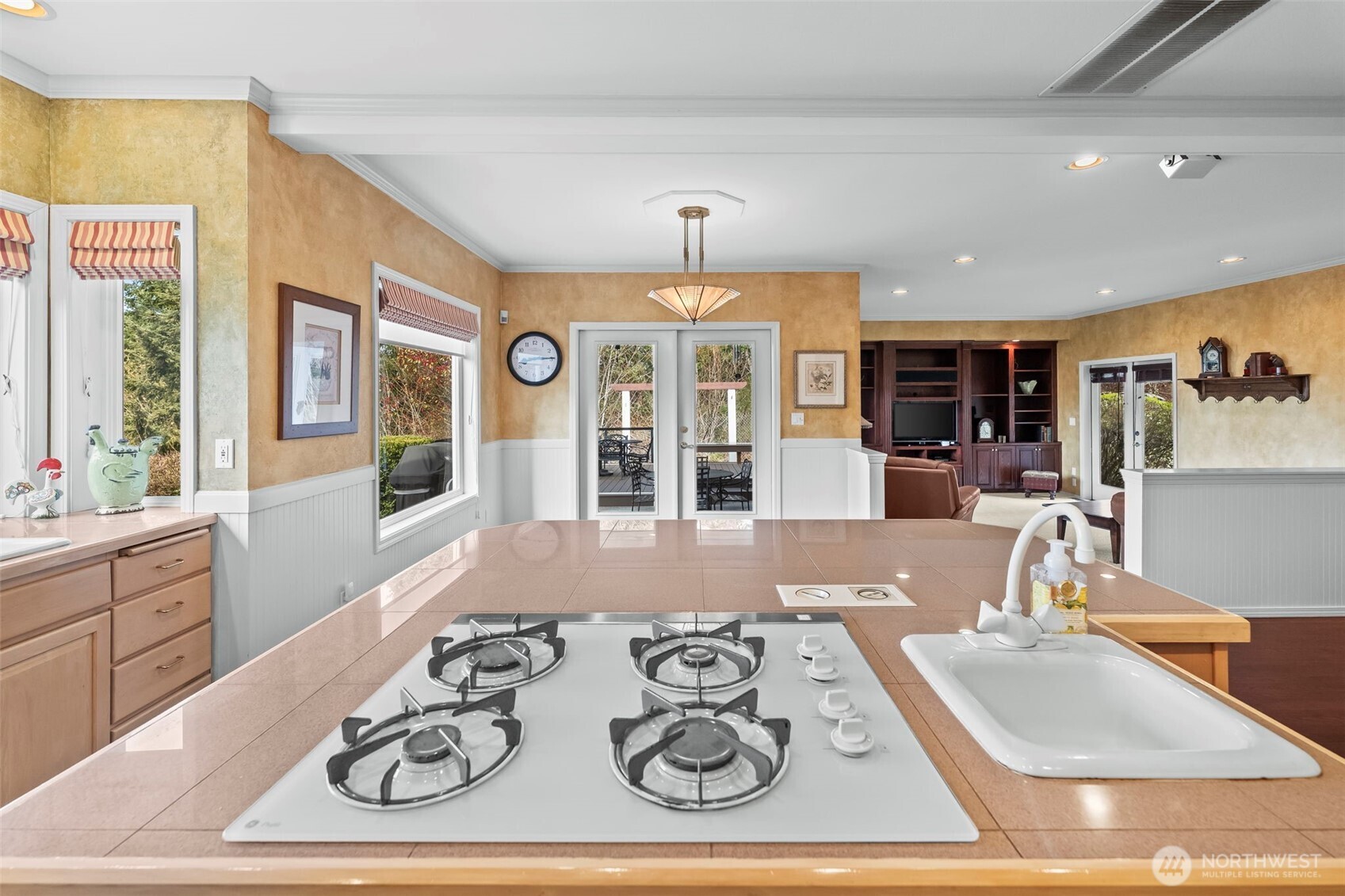 2839 Chambers Bay Drive , Steilacoom, WA 98388