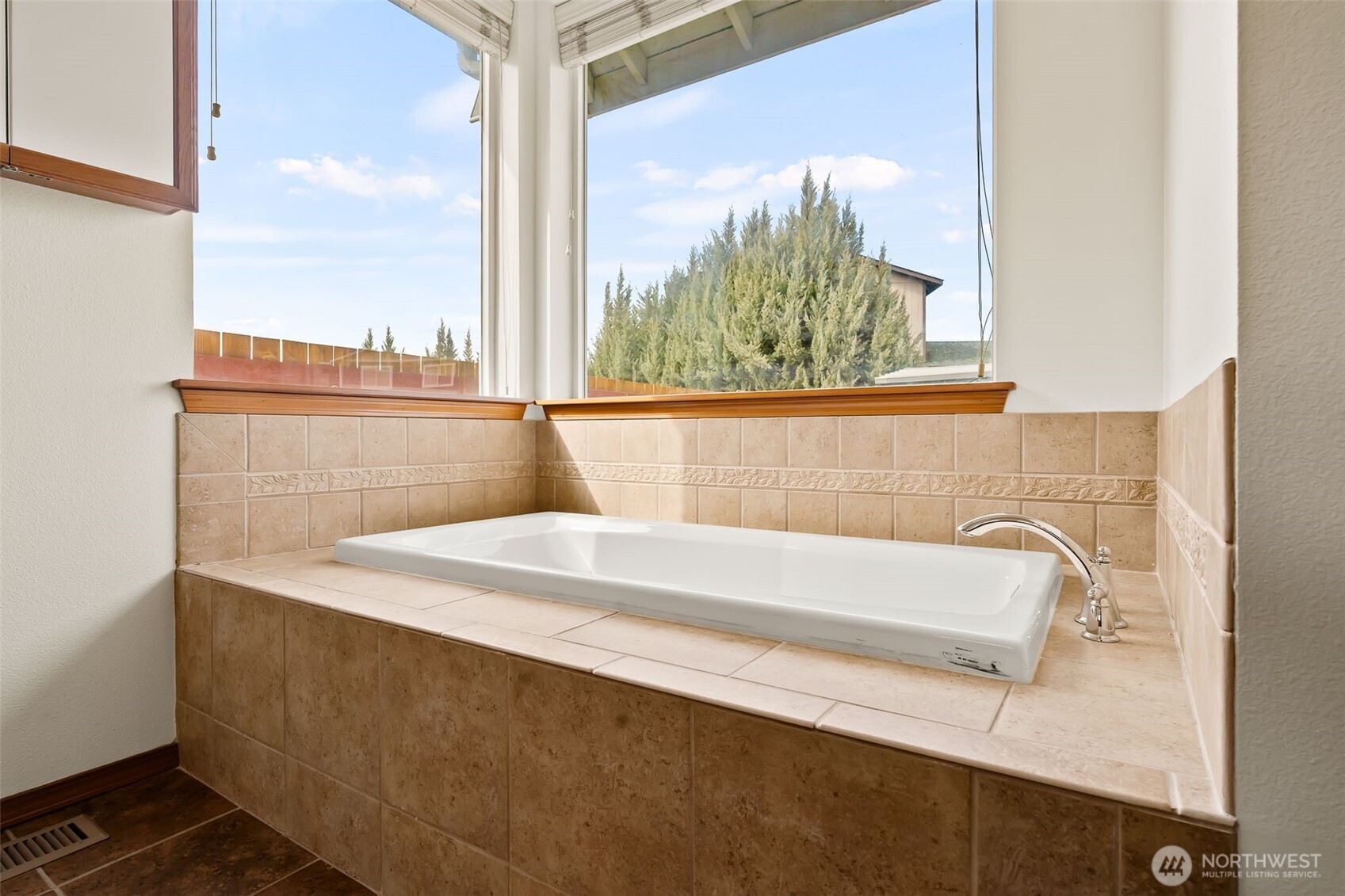 1901 W Clearview Drive , Ellensburg, WA 98926