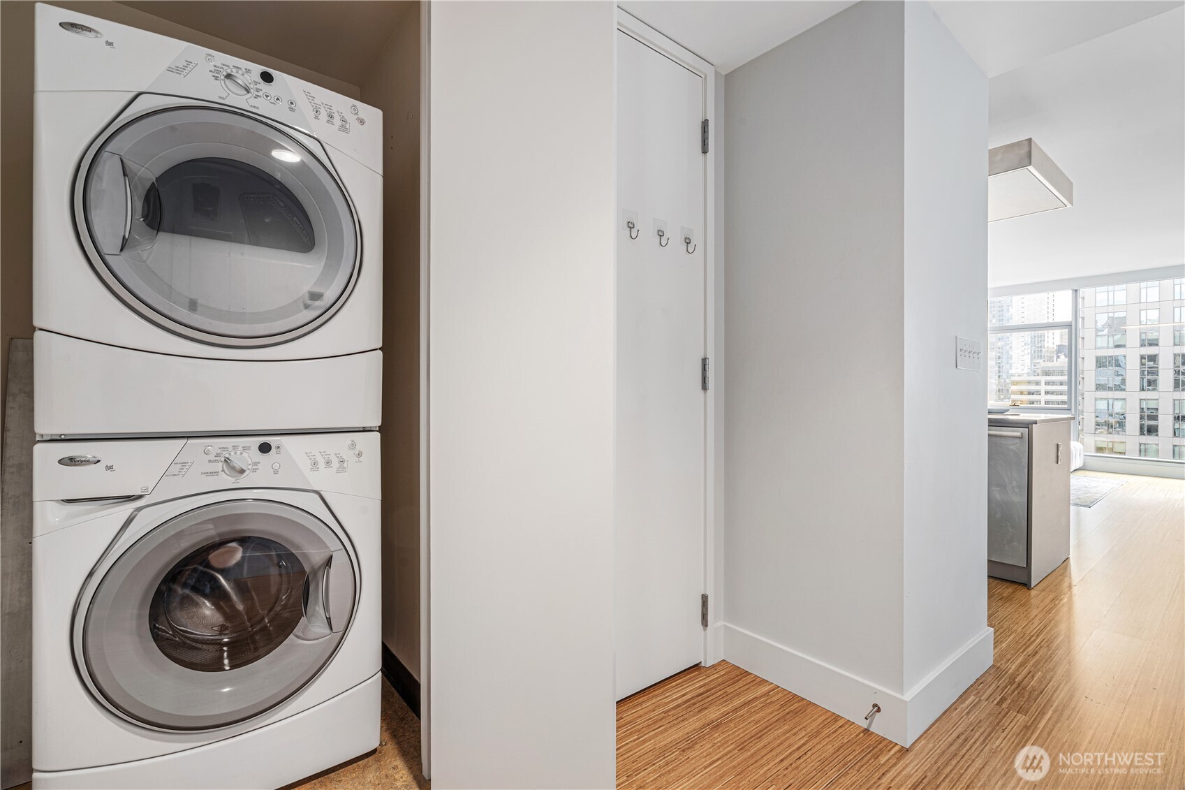 820 Blanchard Street #1506, Seattle, WA 98121