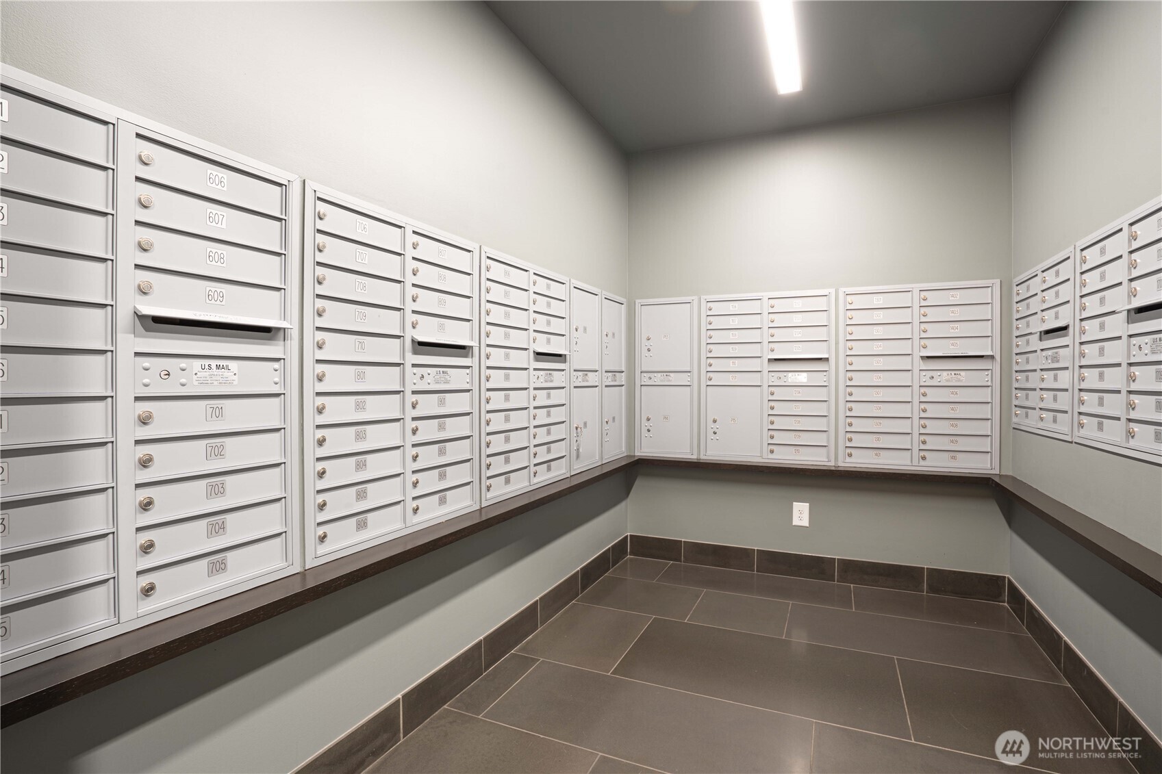 820 Blanchard Street #1506, Seattle, WA 98121