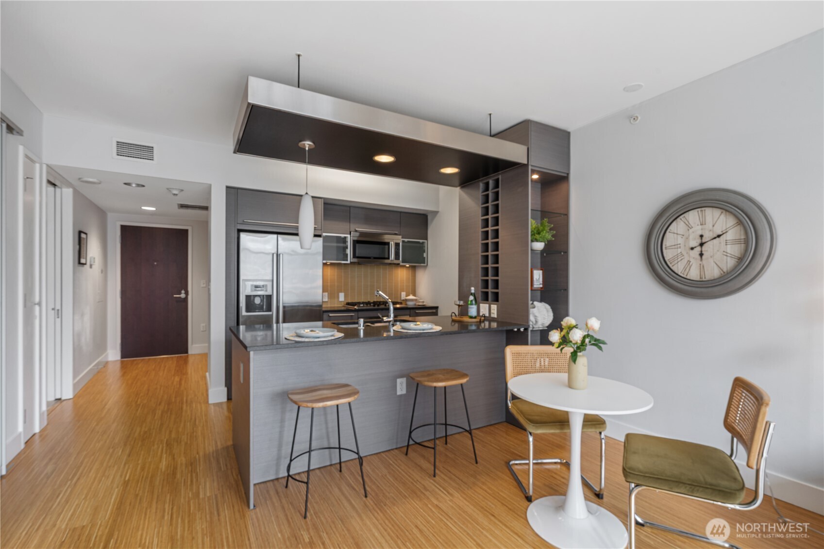 820 Blanchard Street #1506, Seattle, WA 98121