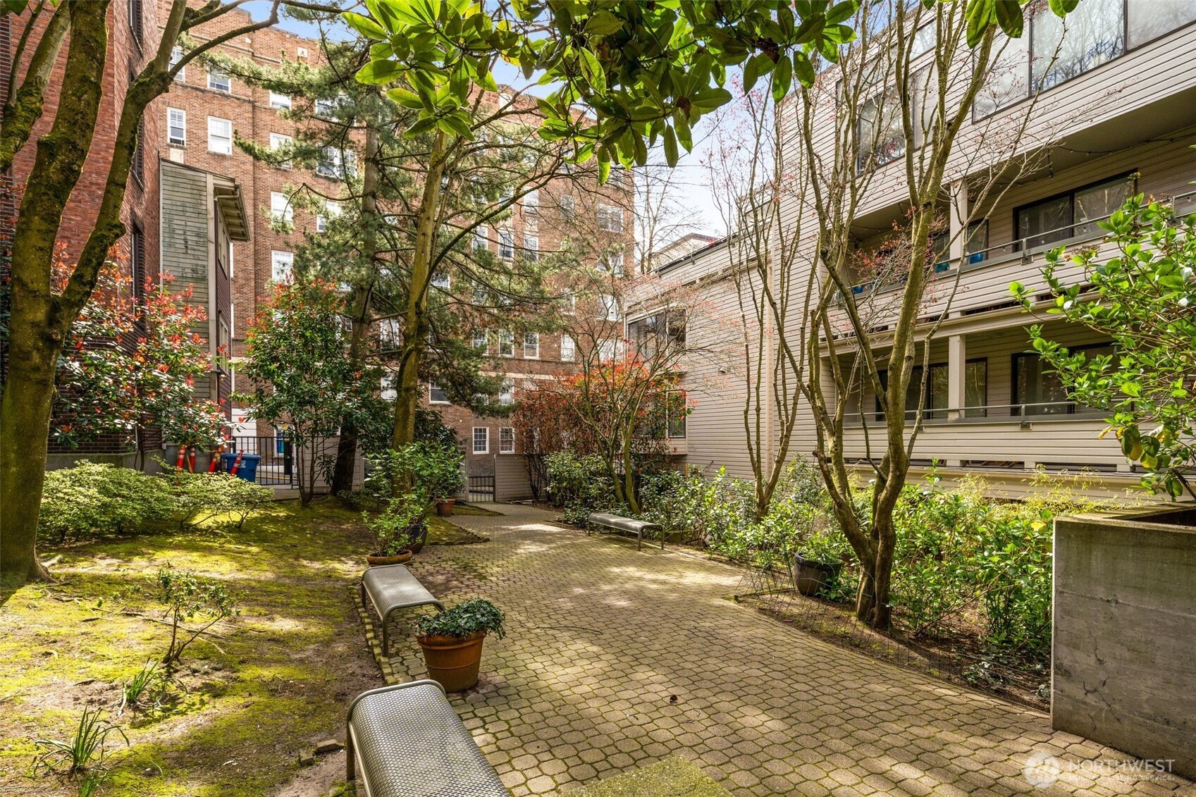 211 Summit Avenue E #S114, Seattle, WA 98102