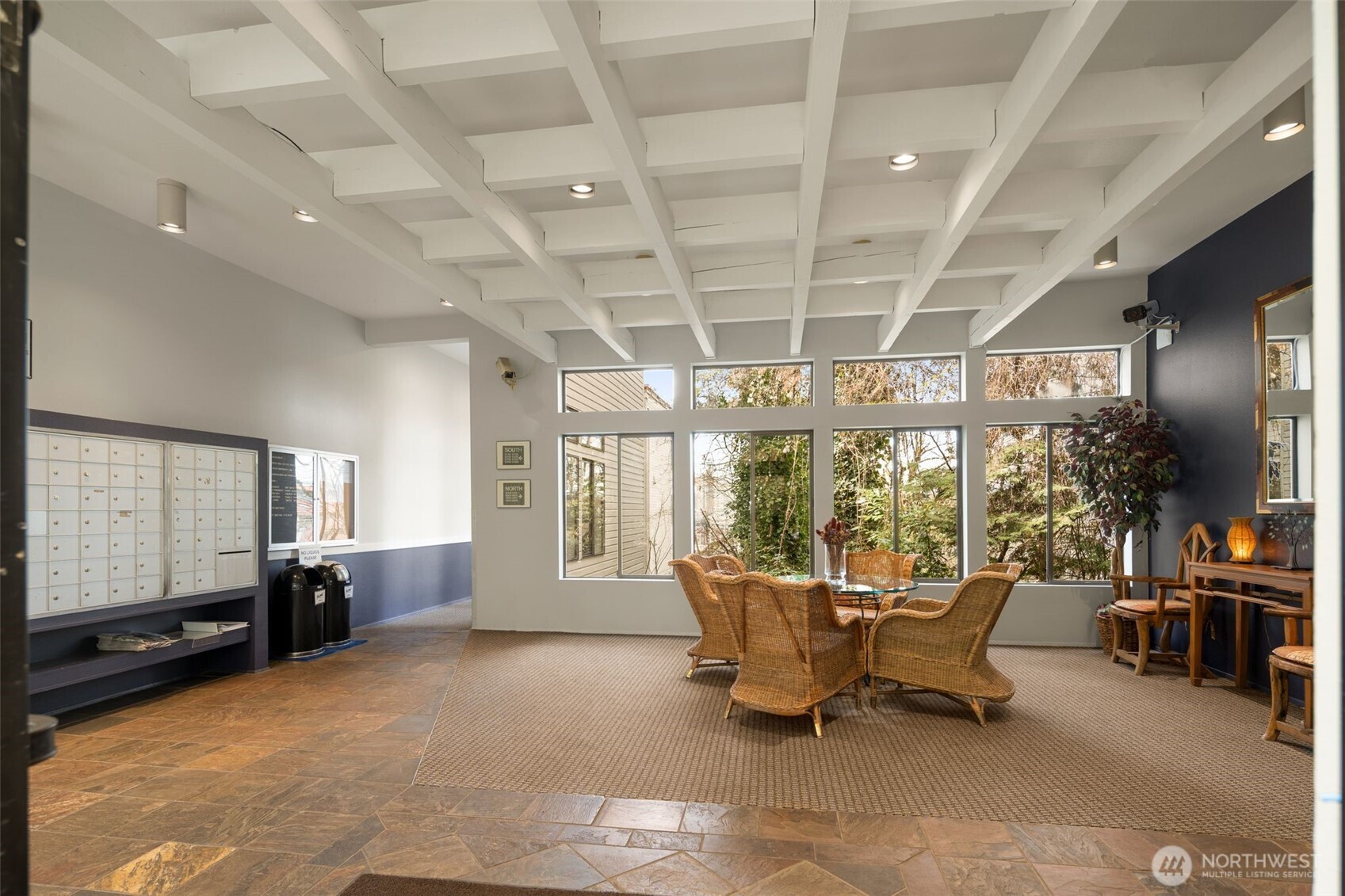 211 Summit Avenue E #S114, Seattle, WA 98102